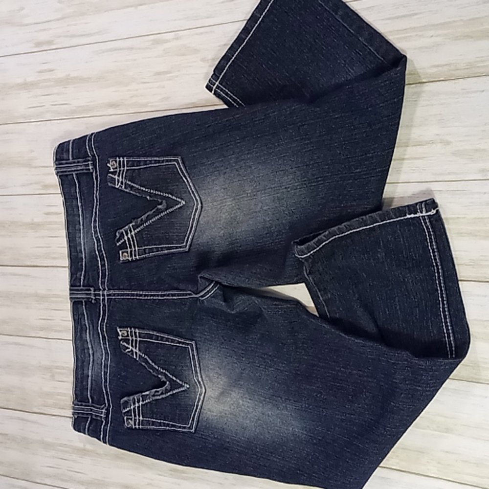 rue 21 Distressed Jean Capris 7/8 - Picture 3 of 16